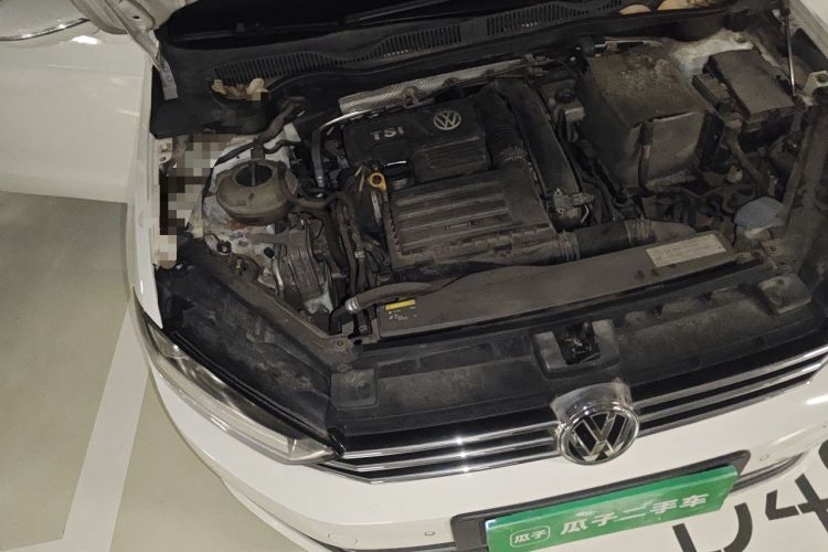 Used Volkswagen Golf Sportsvan 2016 230TSI Automatic Luxury Version Engine Bay Right