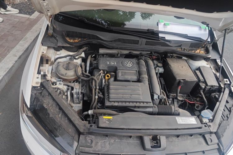 Used Volkswagen Golf Sportsvan 2016 230TSI Automatic Trend Edition Engine Bay Right