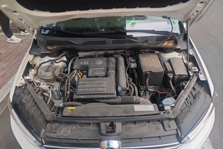 Used Volkswagen Golf Sportsvan 2016 230TSI Automatic Trend Edition Engine Bay