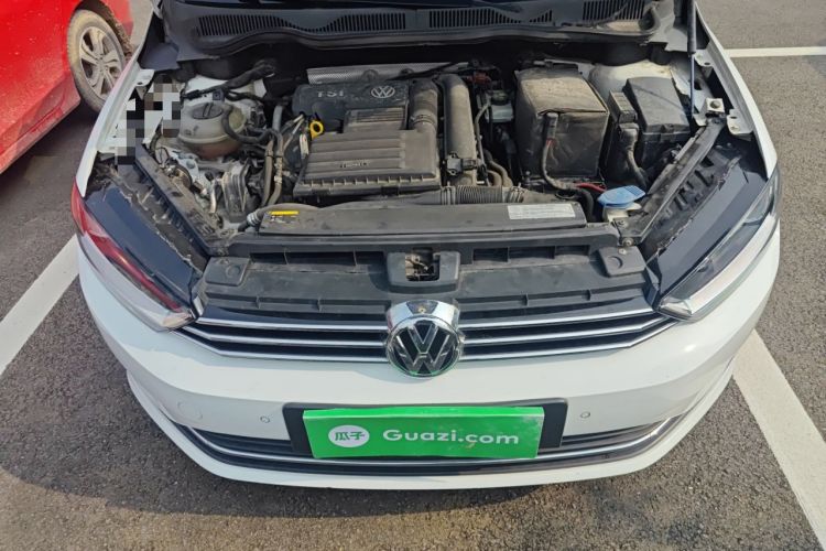 Used Volkswagen Golf Sportsvan 2016 280TSI Automatic Luxury Model Engine Bay