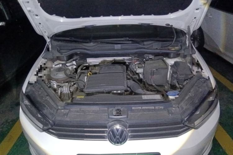 Used Volkswagen Golf Sportsvan 2016 1.6L Automatic Comfort Model Engine Bay