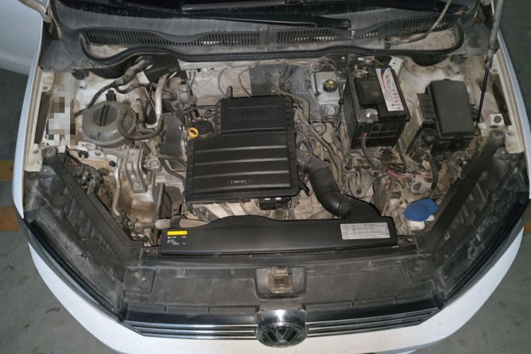 Used Volkswagen Golf Sportsvan 2016 1.6L Automatic Comfort Model Engine Bay