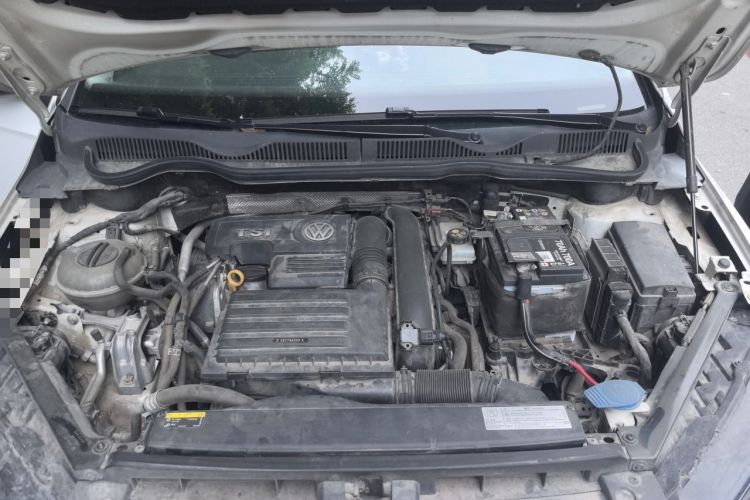 Used Volkswagen Golf Sportsvan 2016 230TSI Automatic Trend Edition Engine Bay