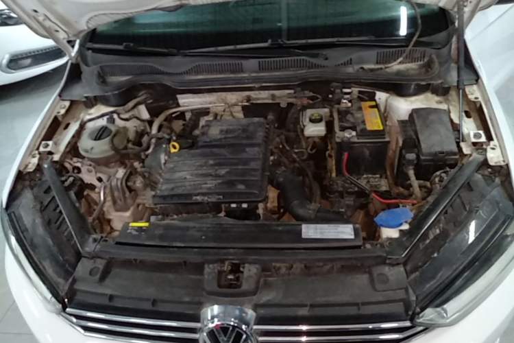 Used Volkswagen Golf Sportsvan 2016 1.6L Manual Comfort Model Engine Bay