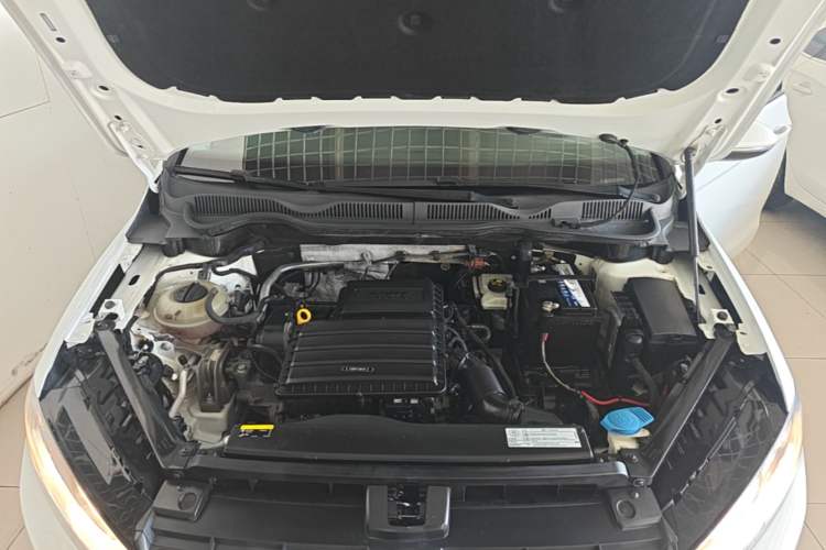 Used Volkswagen Golf Sportsvan 2016 1.6L Automatic Comfort Model Engine Bay