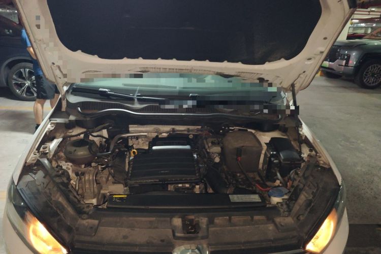 Used Volkswagen Golf Sportsvan 2016 1.6L Automatic Comfort Model Engine Bay