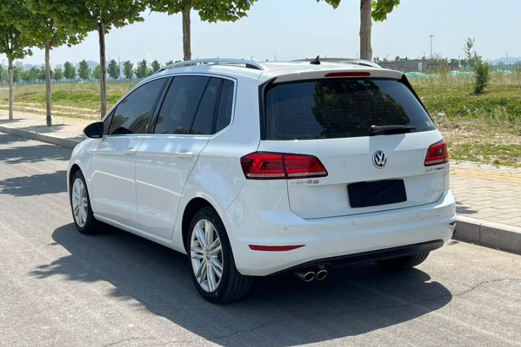 Used Volkswagen Golf Sportsvan 2016 280TSI Automatic Luxury Model Exterior 1