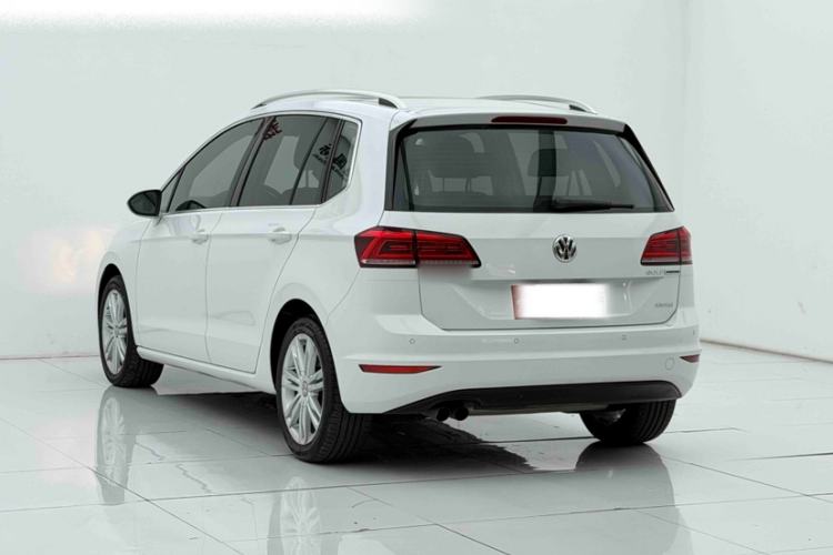 Used Volkswagen Golf Sportsvan 2016 230TSI Automatic Luxury Version Exterior 2