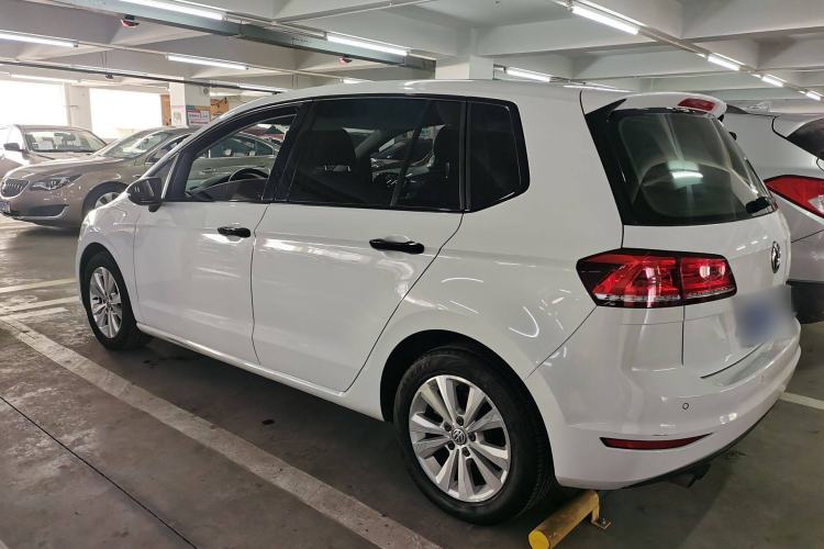 Used Volkswagen Golf Sportsvan 2016 230TSI Manual Entry-Level Trim Exterior 3