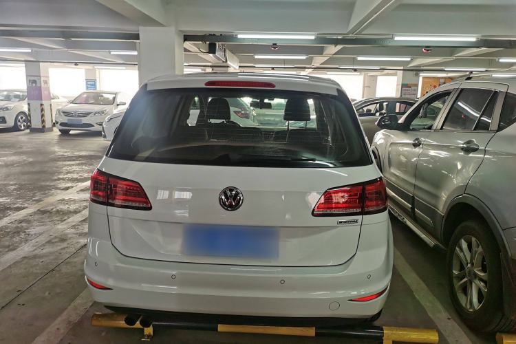 Used Volkswagen Golf Sportsvan 2016 230TSI Manual Entry-Level Trim Exterior 4