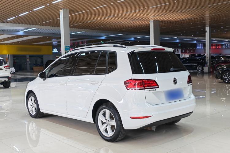 Used Volkswagen Golf Sportsvan 2016 1.6L Automatic Comfort Model Exterior 5