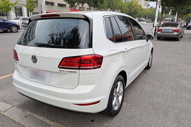 Used Volkswagen Golf Sportsvan 2016 1.6L Manual Comfort Model Exterior 5