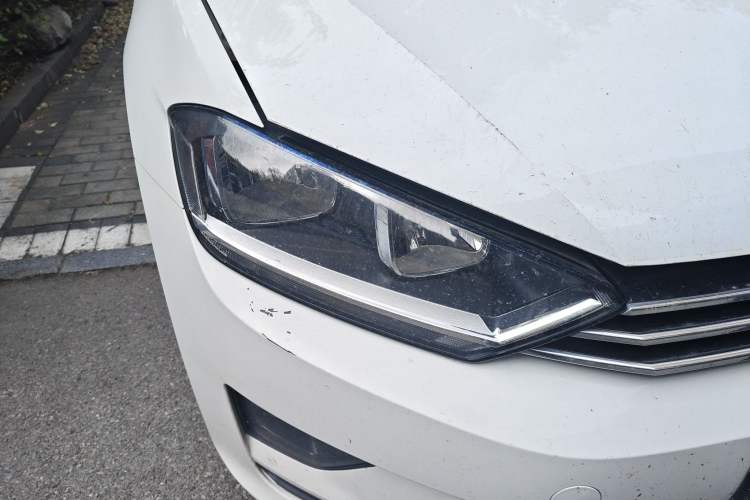 Used Volkswagen Golf Sportsvan 2016 1.6L Automatic Comfort Model Exterior 6