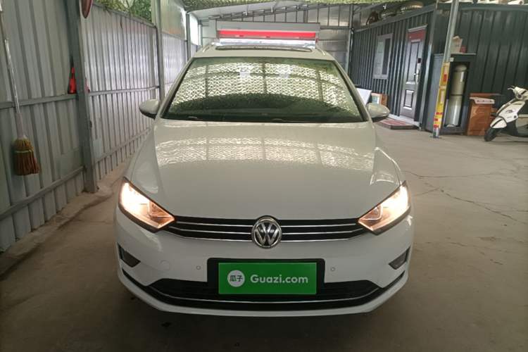 Used Volkswagen Golf Sportsvan 2016 230TSI Automatic Trend Edition Front
