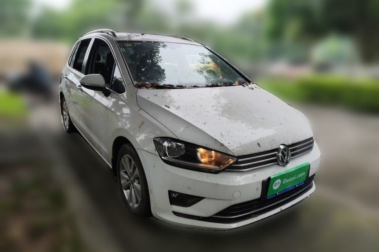 Used Volkswagen Golf Sportsvan 2016 230TSI Automatic Trend Edition Front Right 45 Deg