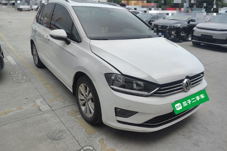 Used Volkswagen Golf Sportsvan 2016 230TSI Automatic Trend Edition Front Right 45 Deg