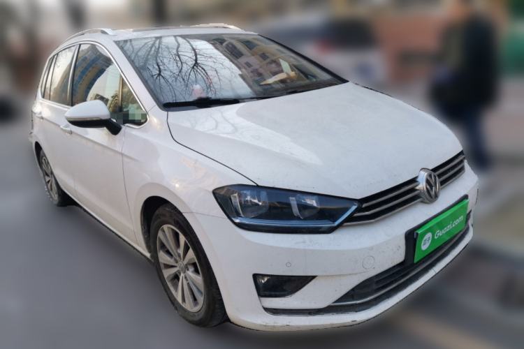 Used Volkswagen Golf Sportsvan 2016 230TSI Automatic Trend Edition Front Right 45 Deg
