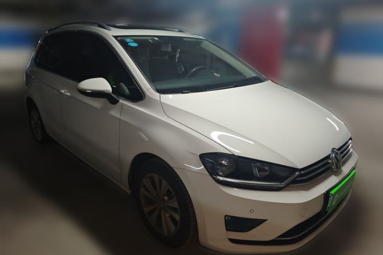 Used Volkswagen Golf Sportsvan 2016 230TSI Automatic Trend Edition Front Right 45 Deg