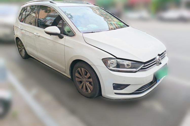 Used Volkswagen Golf Sportsvan 2016 230TSI Automatic Trend Edition Front Right 45 Deg