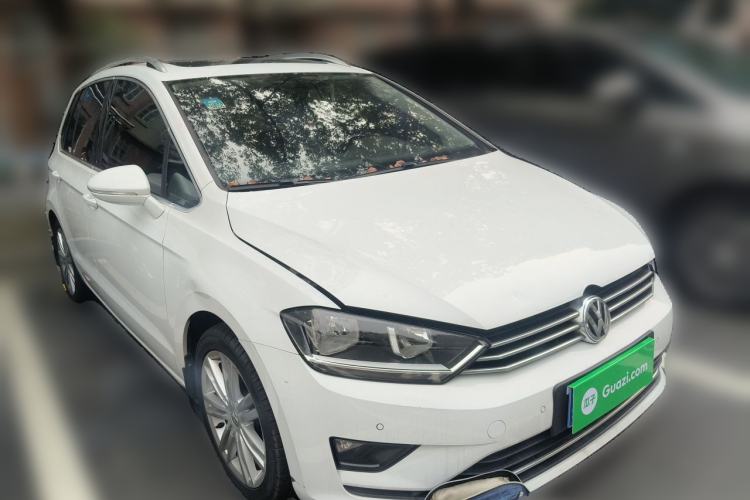 Used Volkswagen Golf Sportsvan 2016 230TSI Automatic Luxury Version Front Right 45 Deg