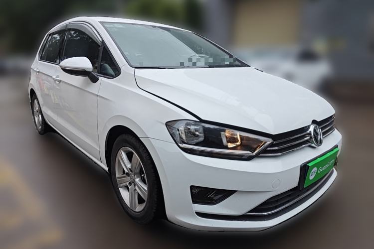 Used Volkswagen Golf Sportsvan 2016 1.6L Automatic Comfort Model Front Right 45 Deg