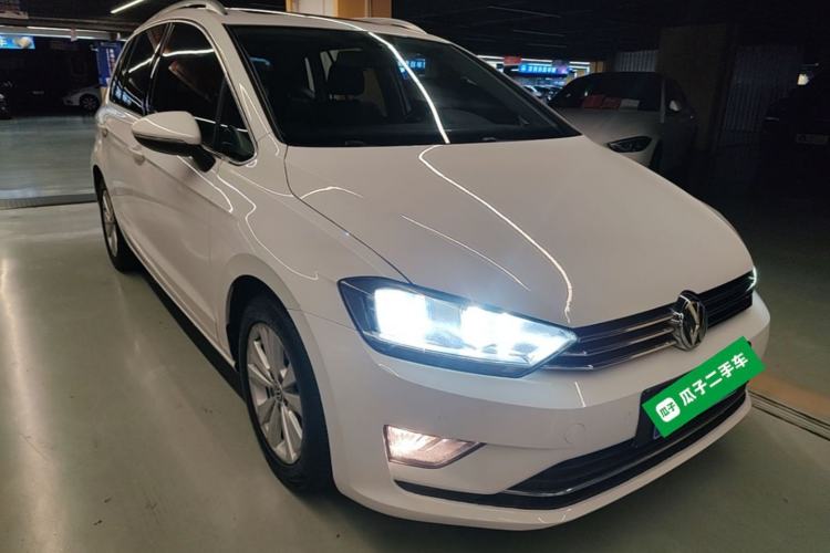 Used Volkswagen Golf Sportsvan 2016 230TSI Automatic Trend Edition Front Right 45 Deg