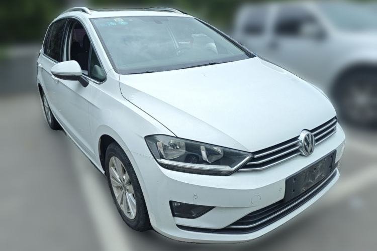 Used Volkswagen Golf Sportsvan 2016 230TSI Automatic Trend Edition Front Right 45 Deg