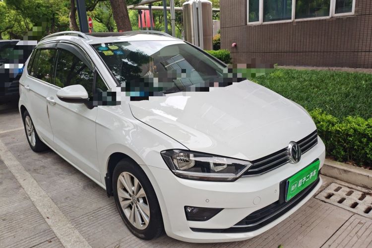 Used Volkswagen Golf Sportsvan 2016 230TSI Automatic Trend Edition Front Right 45 Deg