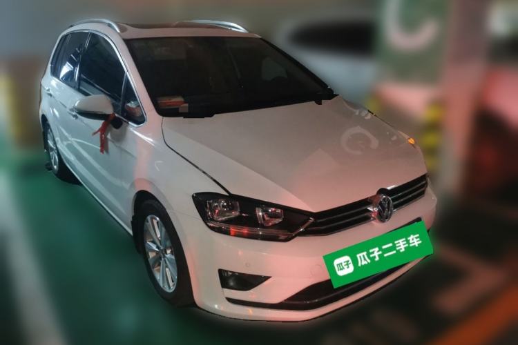 Used Volkswagen Golf Sportsvan 2016 230TSI Automatic Trend Edition Front Right 45 Deg