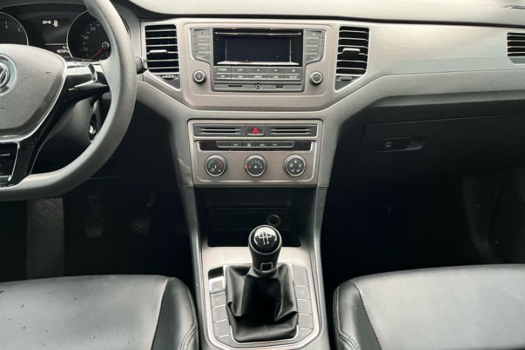 Used Volkswagen Golf Sportsvan 2016 1.6L Manual Comfort Model Gear Lever