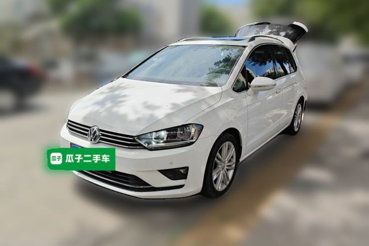 Used Volkswagen Golf Sportsvan 2016 280TSI Automatic Luxury Model Guazi used car, China used car export, Used car for sale, Used  cars, Cheapest cars for sale