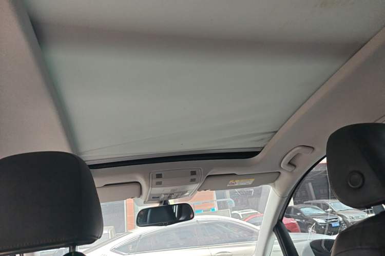 Used Volkswagen Golf Sportsvan 2016 230TSI Automatic Luxury Version Headliner