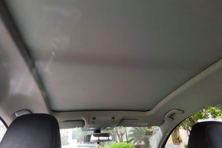 Used Volkswagen Golf Sportsvan 2016 230TSI Automatic Trend Edition Headliner