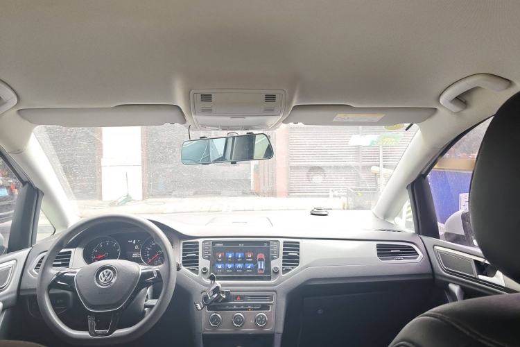 Used Volkswagen Golf Sportsvan 2016 1.6L Automatic Comfort Model Headliner