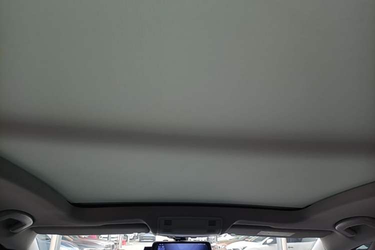 Used Volkswagen Golf Sportsvan 2016 230TSI Automatic Trend Edition Headliner