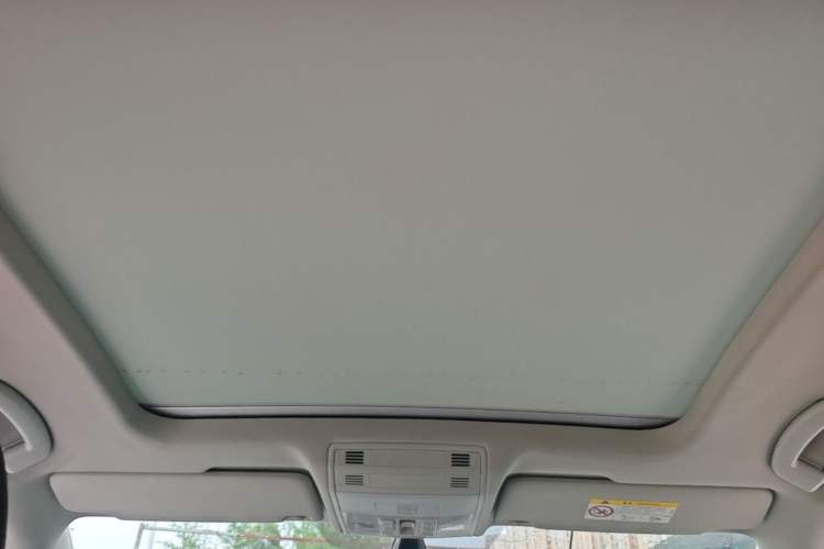 Used Volkswagen Golf Sportsvan 2016 230TSI Automatic Trend Edition Headliner