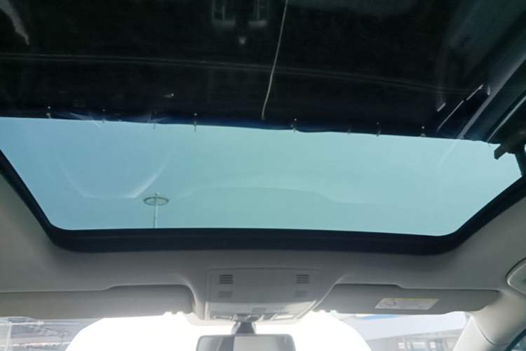 Used Volkswagen Golf Sportsvan 2016 230TSI Automatic Trend Edition Headliner