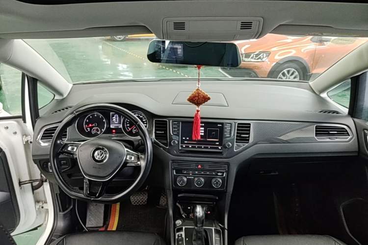 Used Volkswagen Golf Sportsvan 2016 280TSI Automatic Luxury Model Headliner