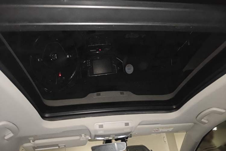 Used Volkswagen Golf Sportsvan 2016 230TSI Automatic Luxury Version Headliner
