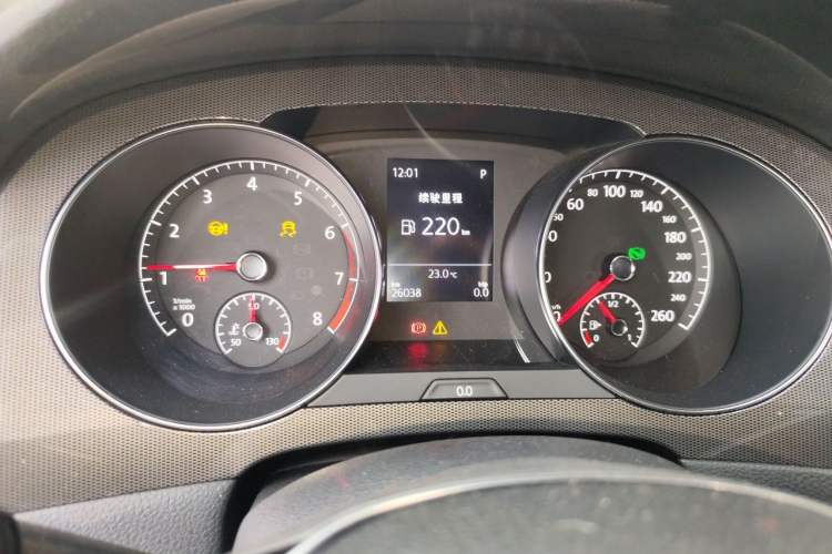 Used Volkswagen Golf Sportsvan 2016 230TSI Automatic Trend Edition Instrument Cluster