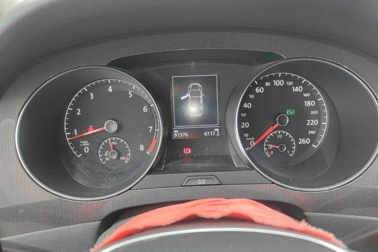 Used Volkswagen Golf Sportsvan 2016 230TSI Automatic Trend Edition Instrument Cluster