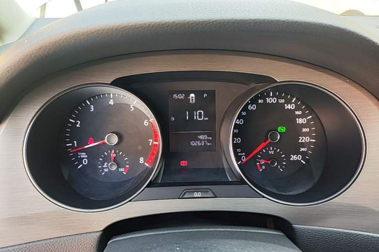 Used Volkswagen Golf Sportsvan 2016 1.6L Automatic Comfort Model Instrument Cluster
