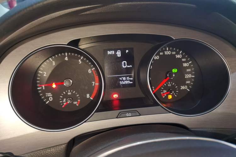 Used Volkswagen Golf Sportsvan 2016 1.6L Automatic Comfort Model Instrument Cluster