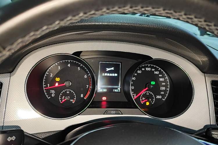 Used Volkswagen Golf Sportsvan 2016 180TSI Automatic Trend Model Instrument Cluster