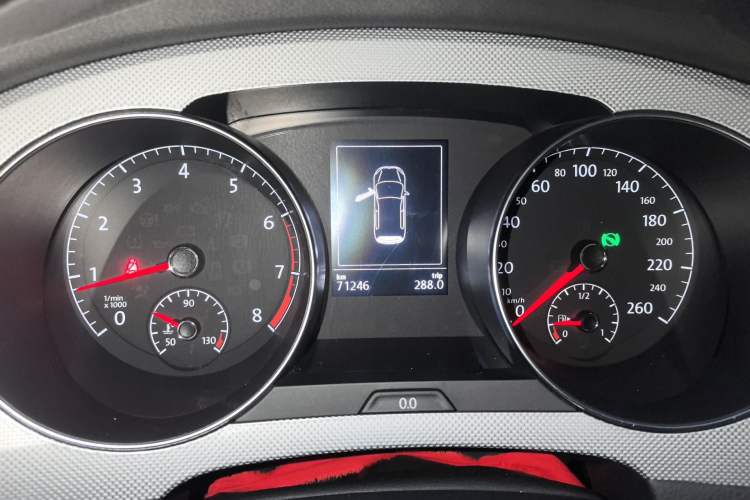 Used Volkswagen Golf Sportsvan 2016 230TSI Automatic Trend Edition Instrument Cluster