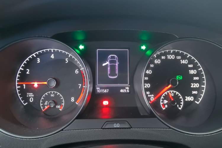 Used Volkswagen Golf Sportsvan 2016 230TSI Automatic Trend Edition Instrument Cluster