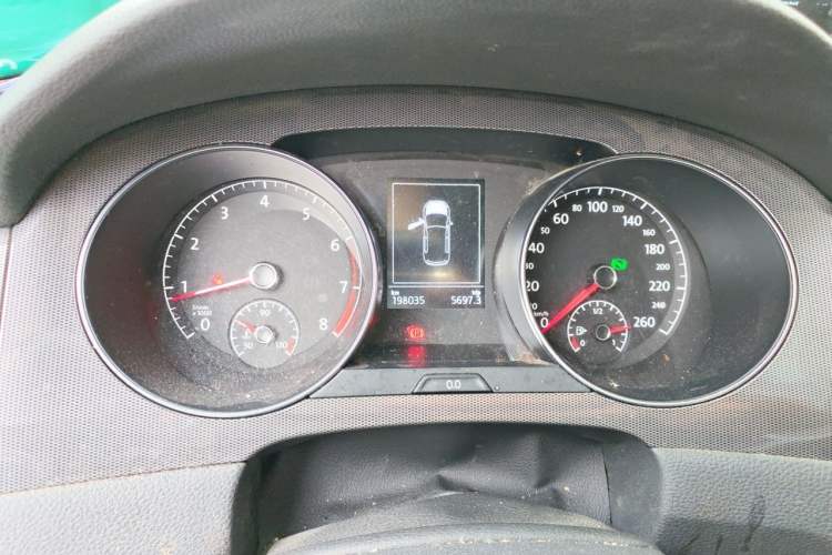 Used Volkswagen Golf Sportsvan 2016 230TSI Automatic Trend Edition Instrument Cluster