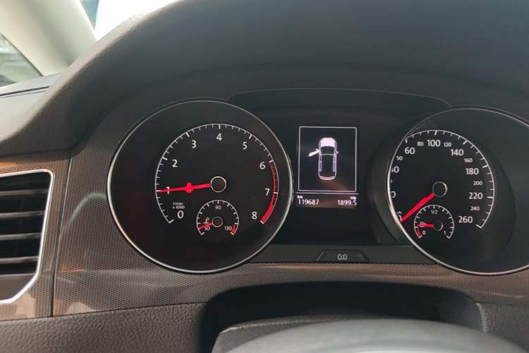 Used Volkswagen Golf Sportsvan 2016 230TSI Automatic Trend Edition Instrument Cluster