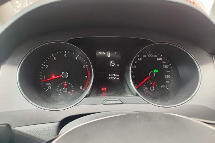 Used Volkswagen Golf Sportsvan 2016 1.6L Automatic Comfort Model Instrument Cluster