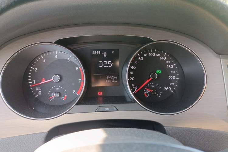 Used Volkswagen Golf Sportsvan 2016 1.6L Automatic Comfort Model Instrument Cluster